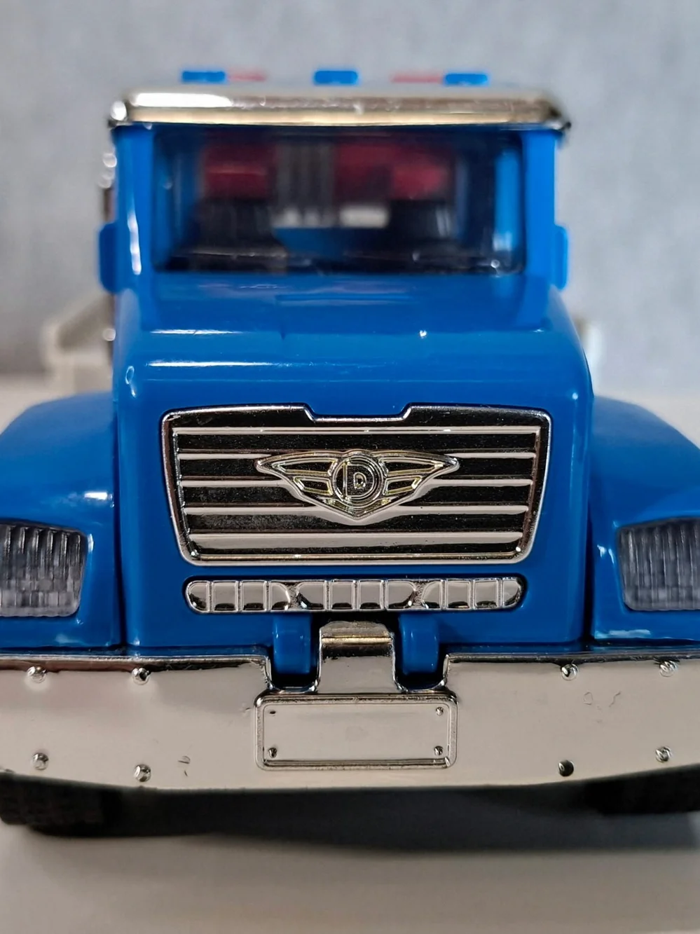 Blue Die-Cast Toy Truck with Chrome Accents for Kids